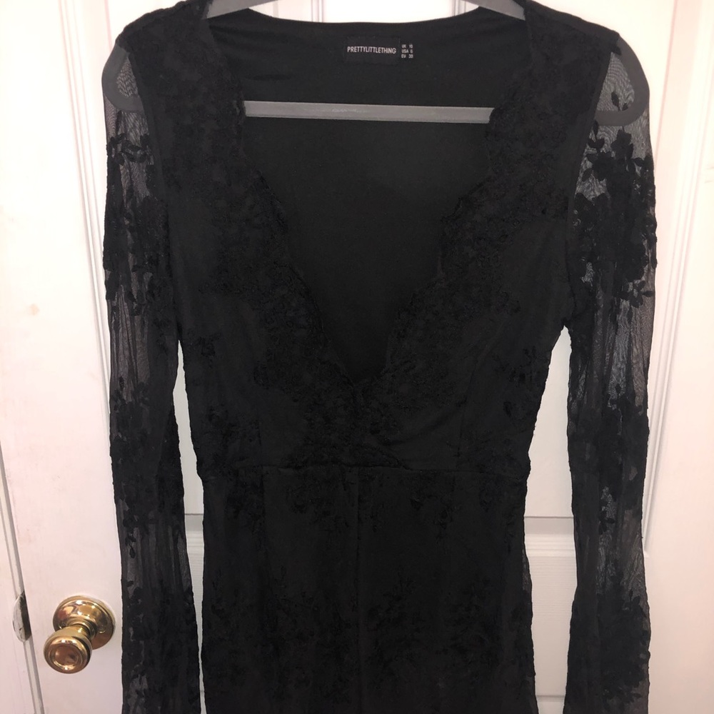 Deep-v lace romper